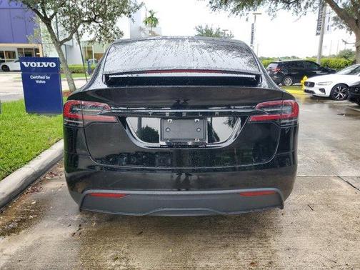 2023 Tesla Model X Standard Range