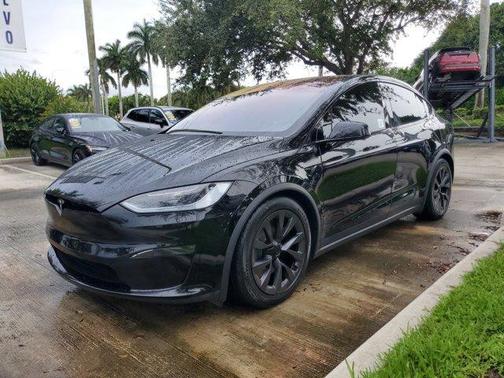 2023 Tesla Model X Standard Range