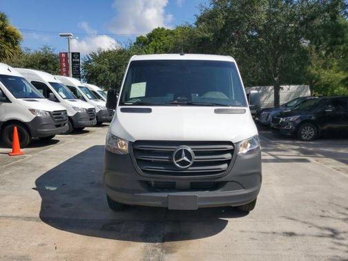 White 2025 Mercedes-Benz Sprinter 2500 144 WB