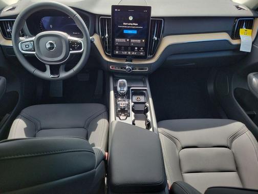 Forest Green 2026 Volvo XC60 B5 Core