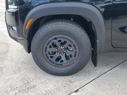 2025 Nissan Frontier PRO-X
