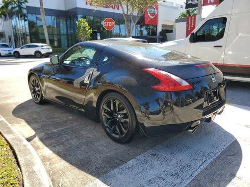 2017 Nissan 370Z Base