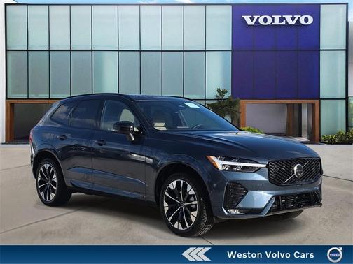 2026 Volvo XC60 B5 Plus