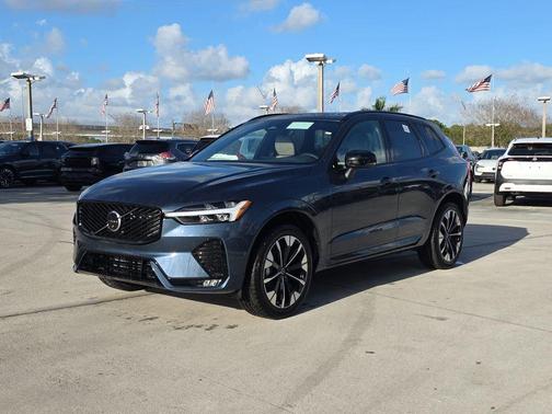 Denim Blue Metallic 2026 Volvo XC60 B5 Plus