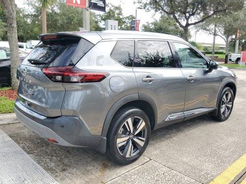 2021 Nissan Rogue SL