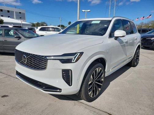 2026 Volvo XC90 B5 Plus 6-Seater