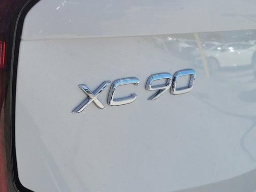 2026 Volvo XC90 B5 Plus 6-Seater