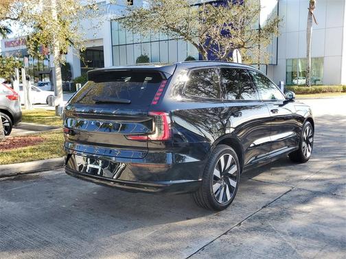 2025 Volvo EX90 Twin Motor Performance Ultra
