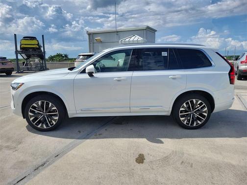 2026 Volvo XC90 B6 Ultra 7-Seater