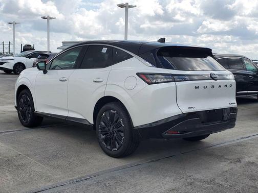 Everest White P 2026 Nissan Murano Platinum