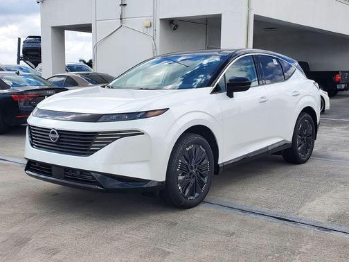 Everest White P 2026 Nissan Murano Platinum