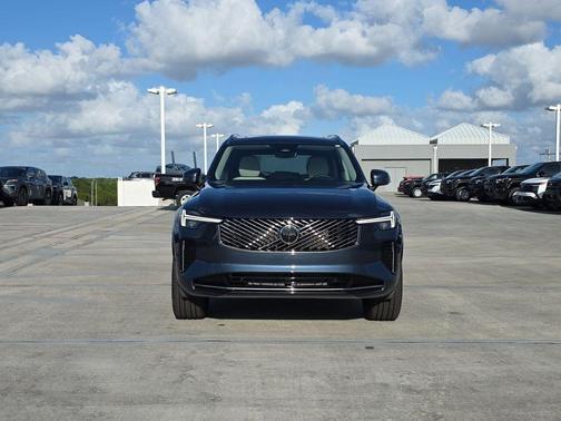 Denim Blue Metallic 2026 Volvo XC90 B6 Ultra 7-Seater
