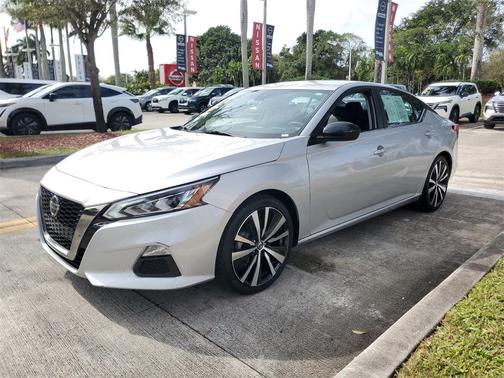 2020 Nissan Altima 2.5 SR
