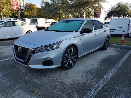2020 Nissan Altima 2.5 SR