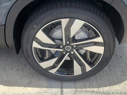 2026 Volvo XC40