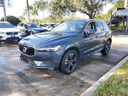 2021 Volvo XC60 T5 Momentum