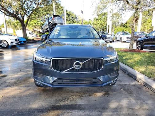 2021 Volvo XC60 T5 Momentum