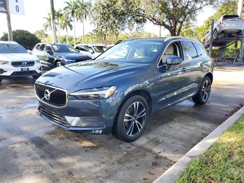 2021 Volvo XC60 T5 Momentum