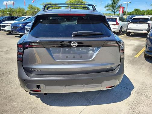 2025 Nissan Kicks SV