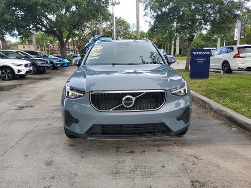 Gray Metallic 2023 Volvo XC40 B5 Core