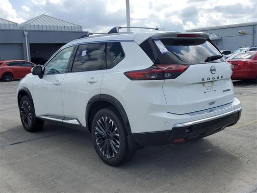2025 Nissan Rogue Platinum