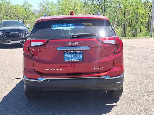 2022 GMC Terrain AT4