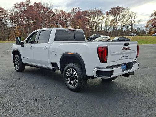 2023 GMC Sierra 2500 AT4