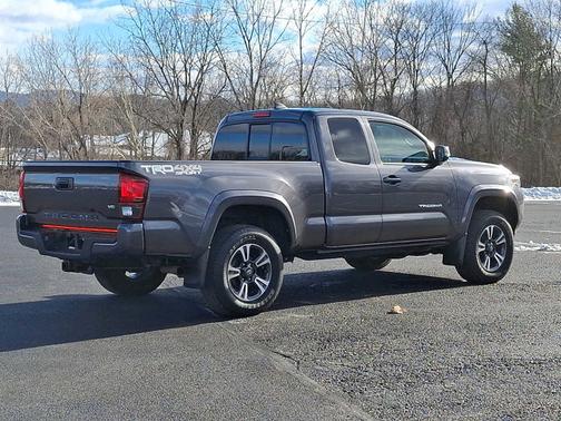 2019 Toyota Tacoma TRD Sport