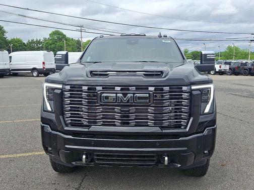 2025 GMC Sierra 2500 Denali