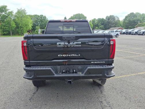 2025 GMC Sierra 2500 Denali