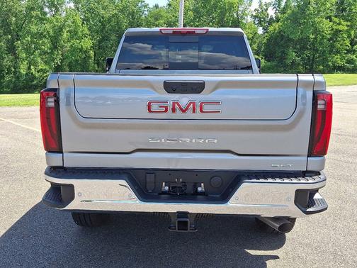 2025 GMC Sierra 2500 SLT
