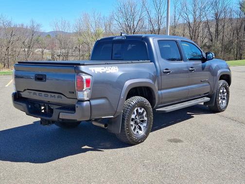 2020 Toyota Tacoma TRD Sport