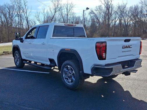 2026 GMC Sierra 2500 SLE