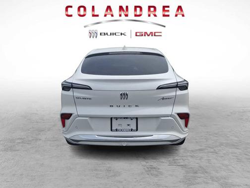 White Frost Tricoat 2024 Buick Envista Avenir