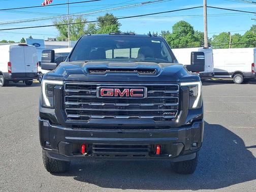 2025 GMC Sierra 2500 AT4