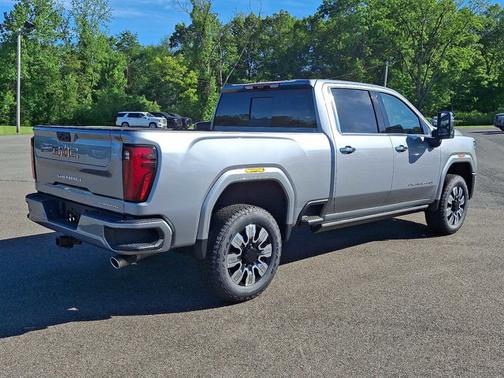 2025 GMC Sierra 2500 Denali