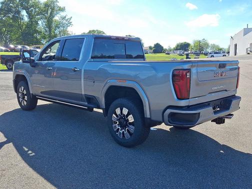 2025 GMC Sierra 2500 Denali