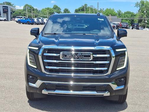 2025 GMC Yukon Elevation