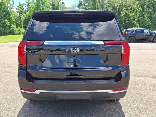 2025 GMC Yukon Elevation