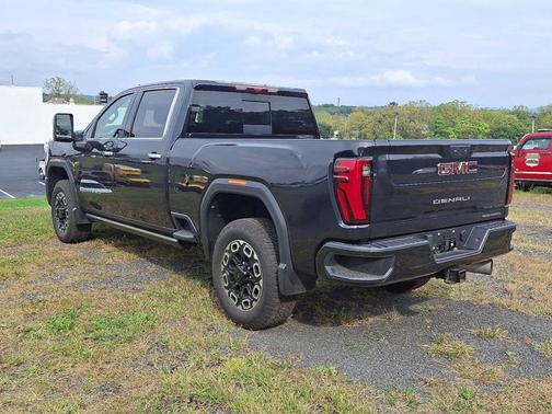 2024 GMC Sierra 2500 Denali