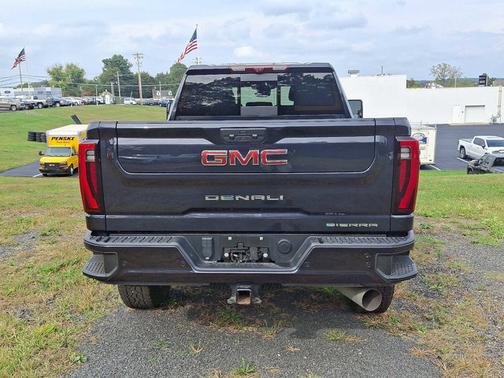 2024 GMC Sierra 2500 Denali