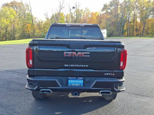 2022 GMC Sierra 1500 Limited AT4