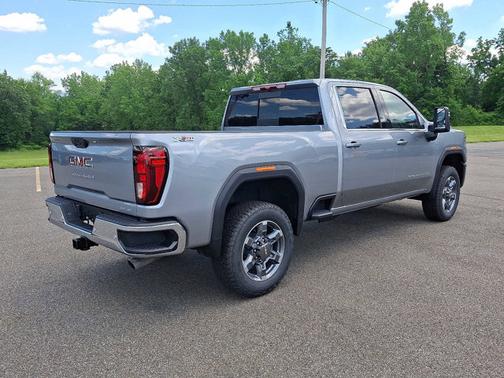 2025 GMC Sierra 2500 SLE