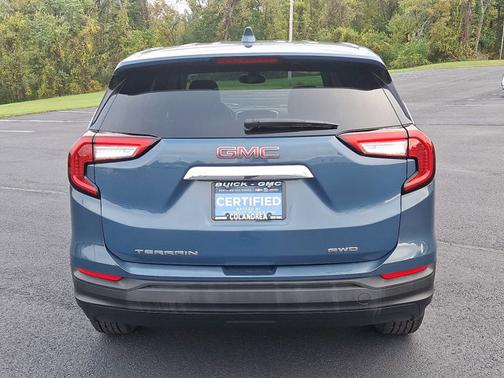 2024 GMC Terrain SLE