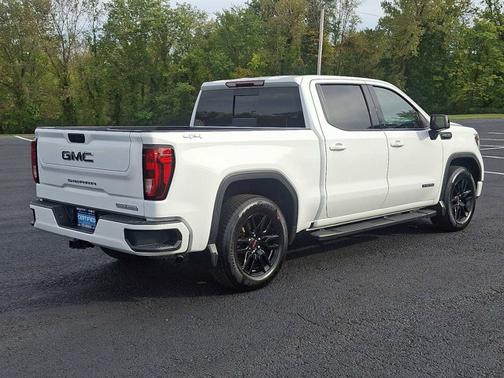 2022 GMC Sierra 1500 Limited Elevation