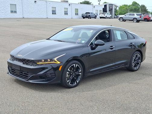 2022 Kia K5 GT-Line