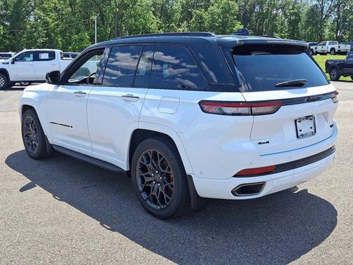 2024 Jeep Grand Cherokee Summit