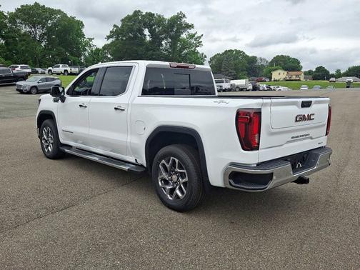 2025 GMC Sierra 1500 SLT