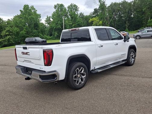 2025 GMC Sierra 1500 SLT