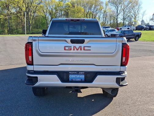 2023 GMC Sierra 2500 Denali